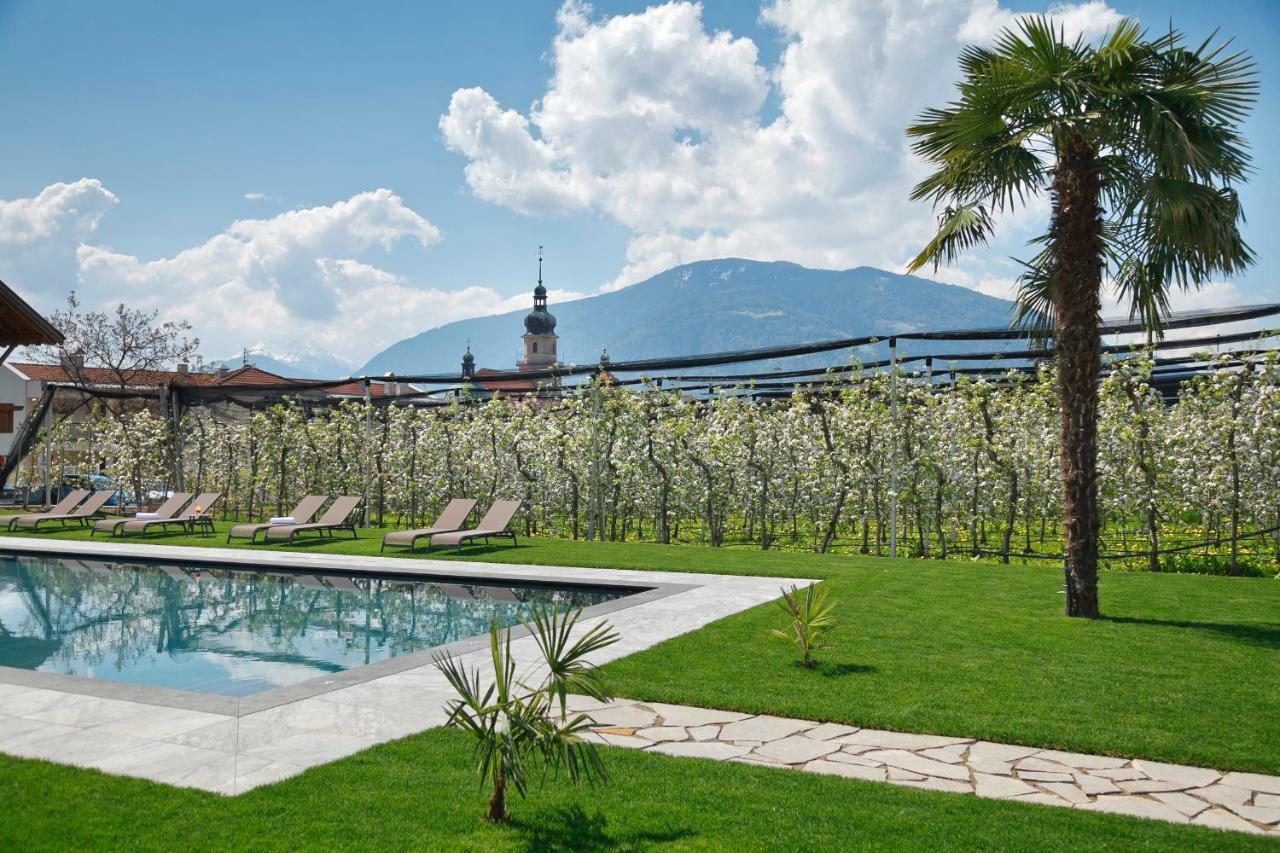Appartement-Hotel Anthea Tirolo Bagian luar foto
