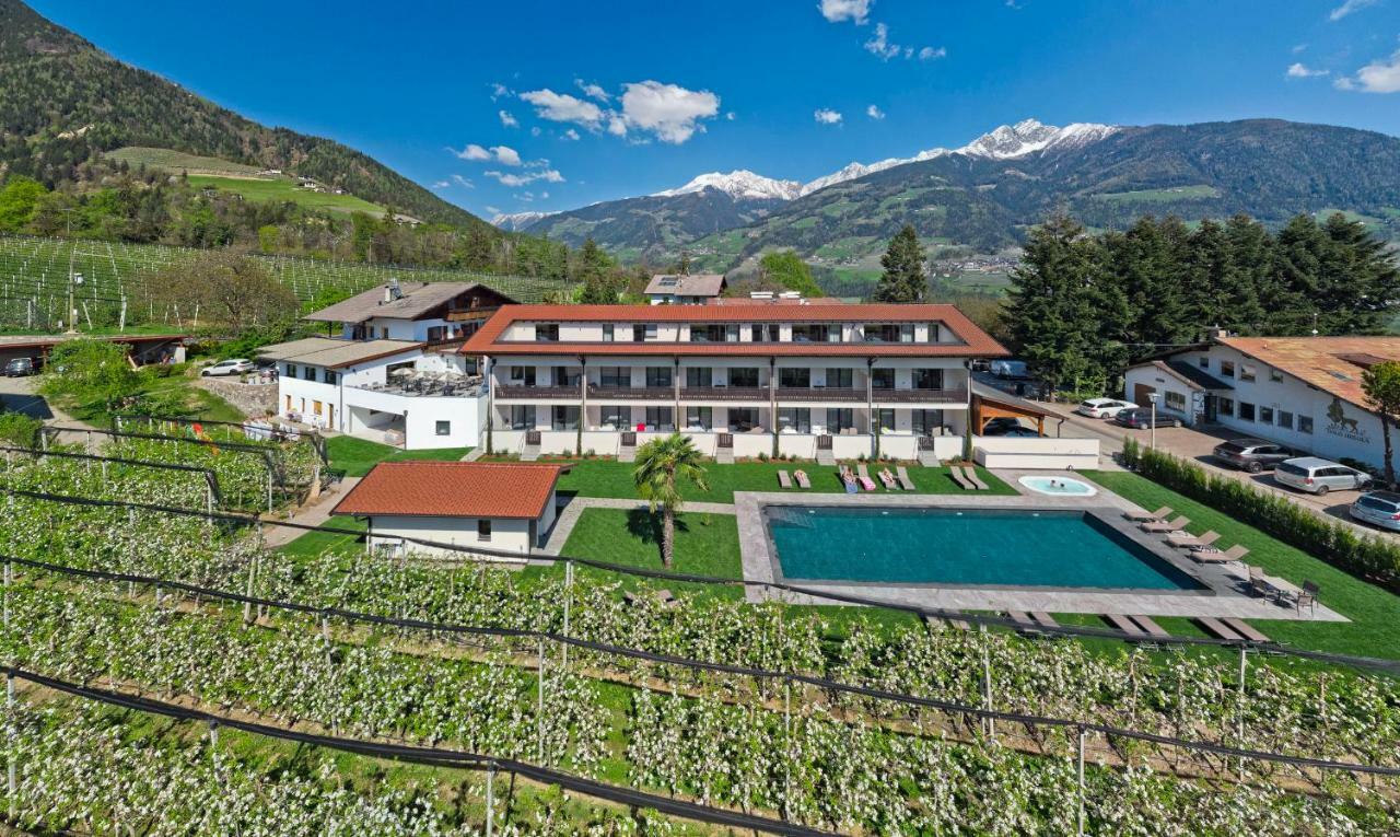 Appartement-Hotel Anthea Tirolo Bagian luar foto