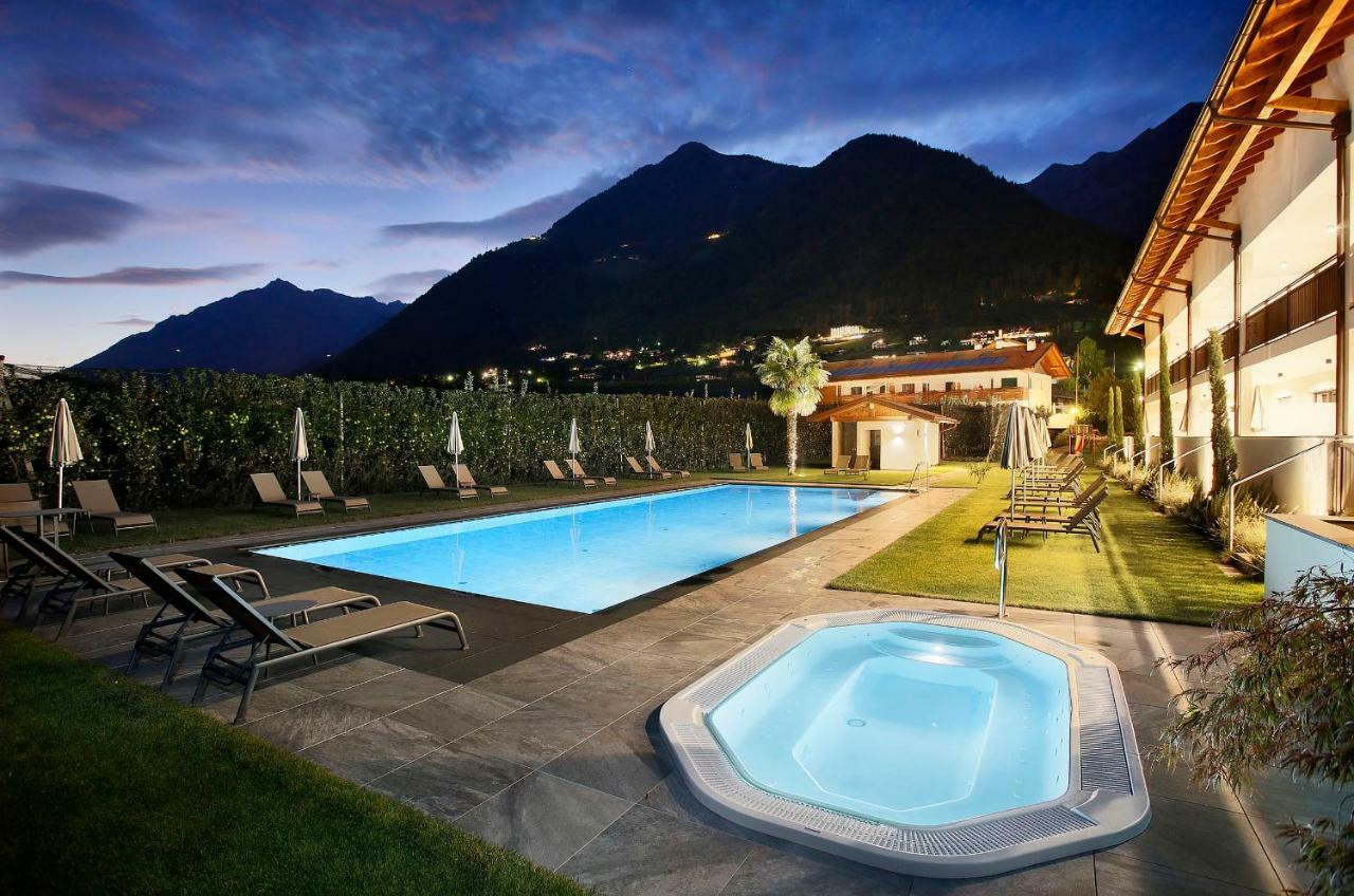 Appartement-Hotel Anthea Tirolo Bagian luar foto