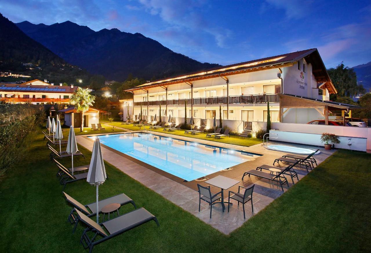 Appartement-Hotel Anthea Tirolo Bagian luar foto